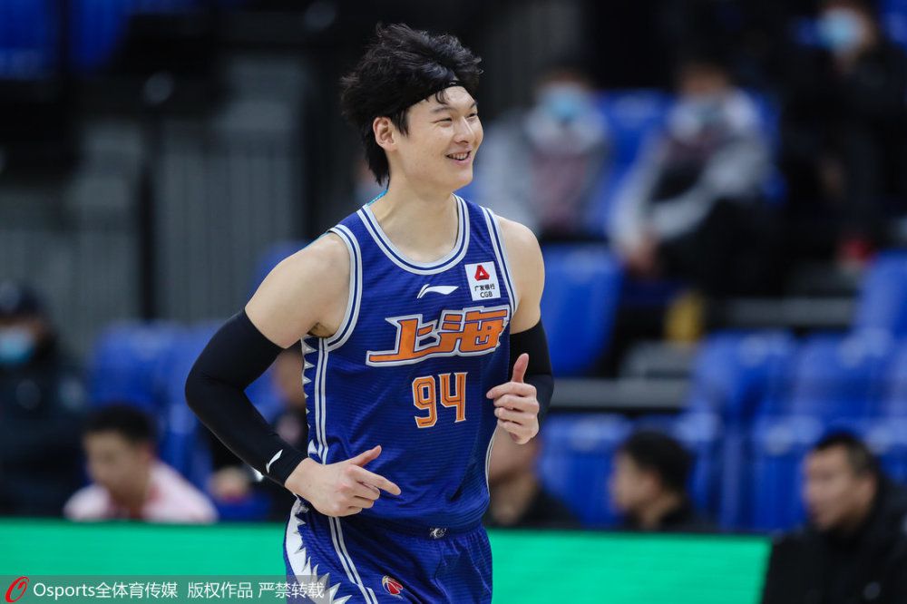 塔雷米现年31岁，这位伊朗前锋本赛季为波尔图出战14次葡超贡献3球1助攻，出战6次欧冠贡献2球2助攻，德转当前身价1800万欧。